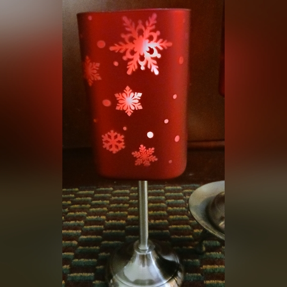 Snowflake candle holders from Yankee Candle Co. - Picture 2 of 2